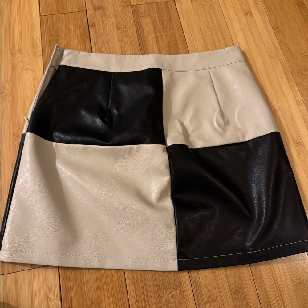Pleather mini skirt